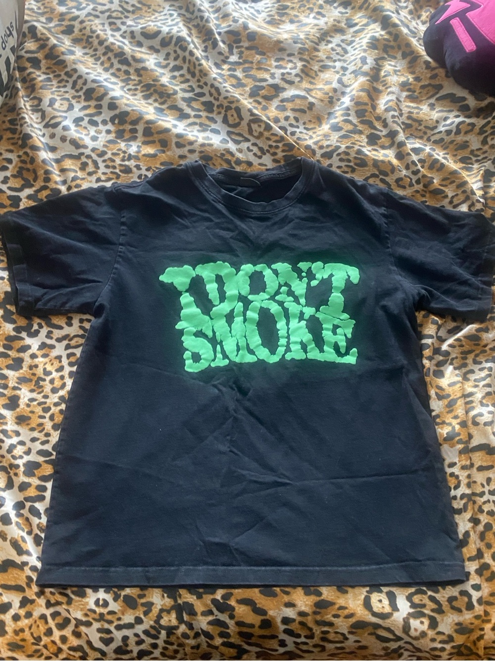 Cool “I Don’t Smoke” Streetwear Graphic Tee
